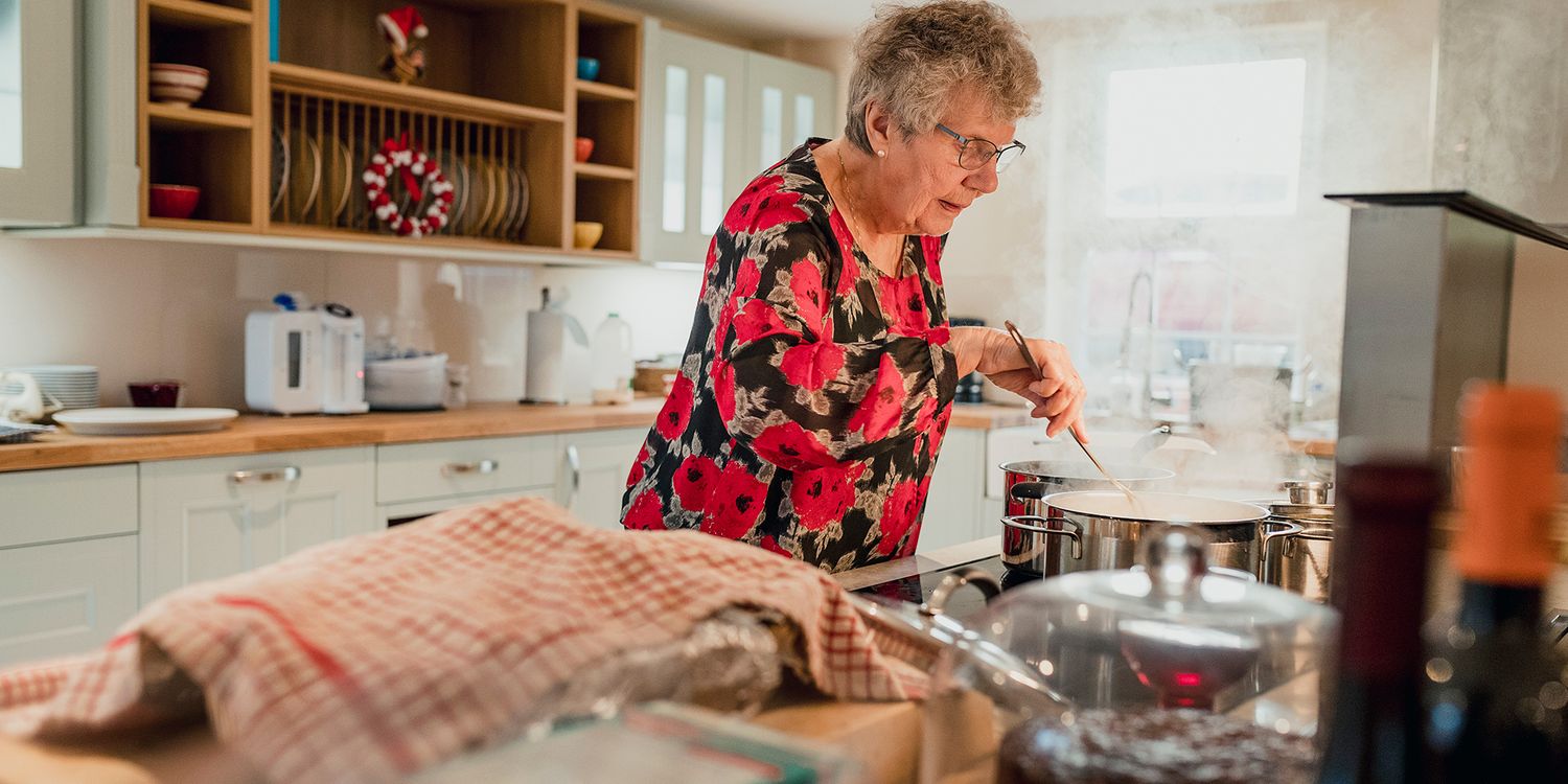 Eight ways to make the home safer for someone with dementia - Which?