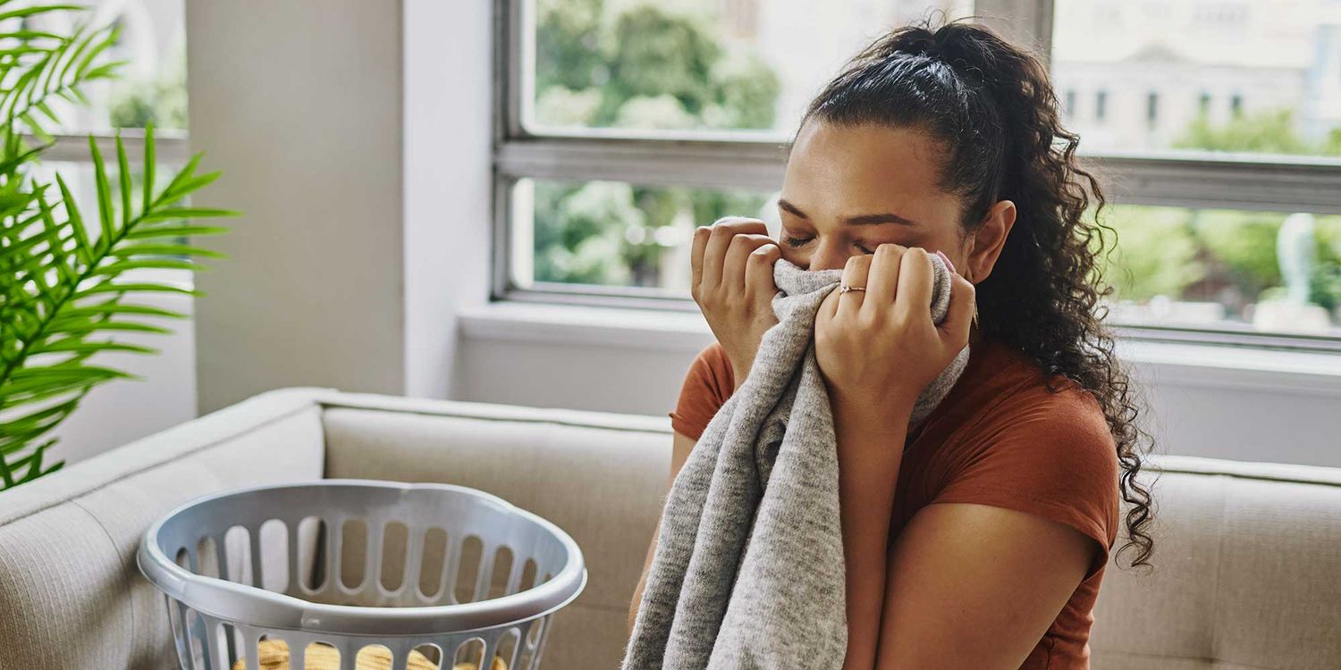 7 easy ways to get fresh-smelling laundry