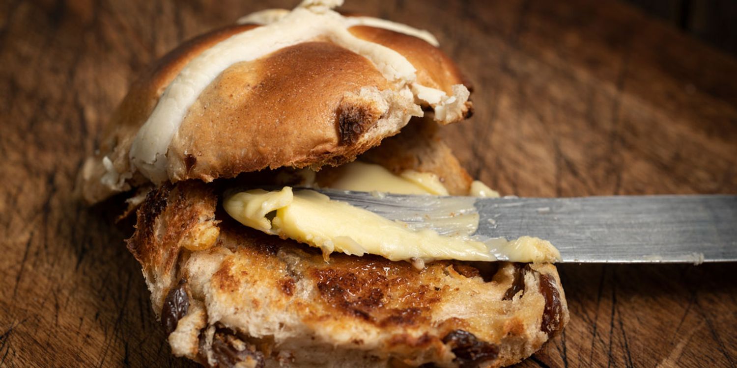 Best hot cross buns 2024: Aldi vs M&S, Tesco and more - Vimarsana News