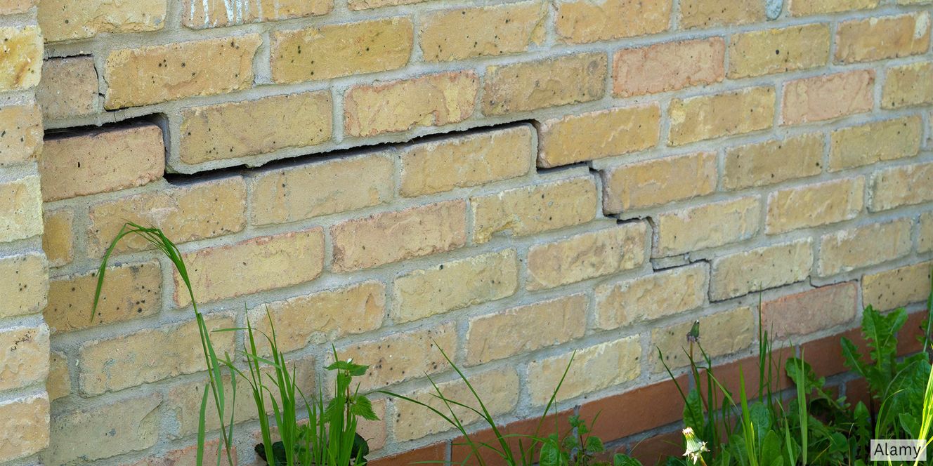 Subsidence cracks are often wider at the top than at the bottom