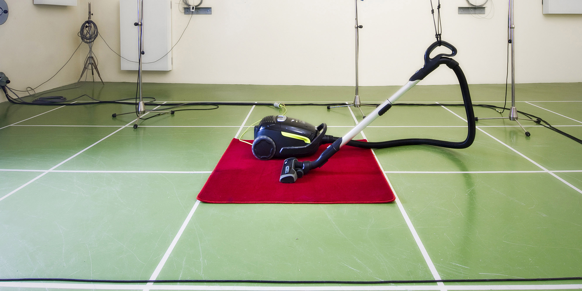 Testing the noise levels of vacuum cleaners