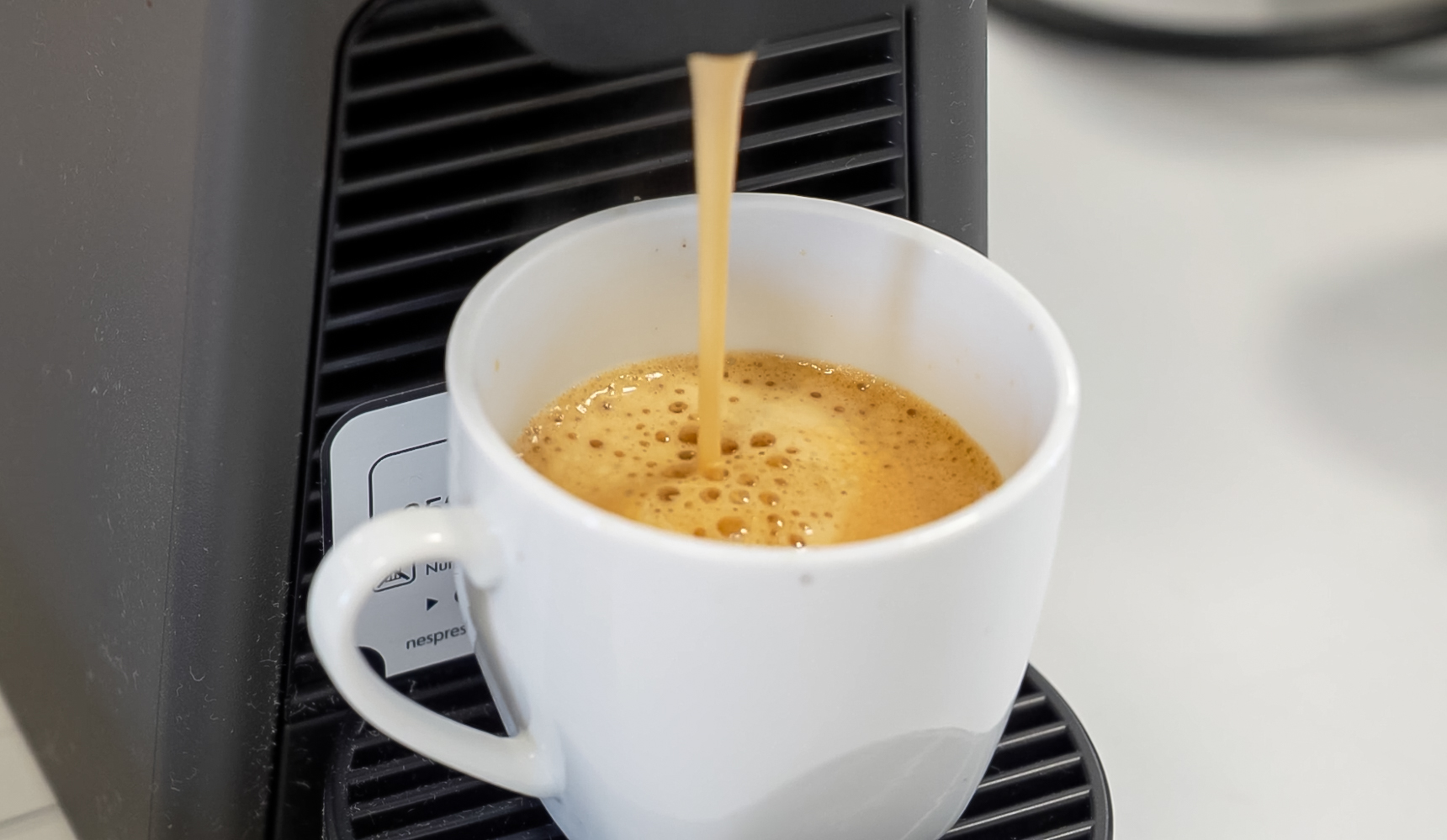 For coffee machines with both a milk frother and smart connectivity we carry out 266 checks and assessments