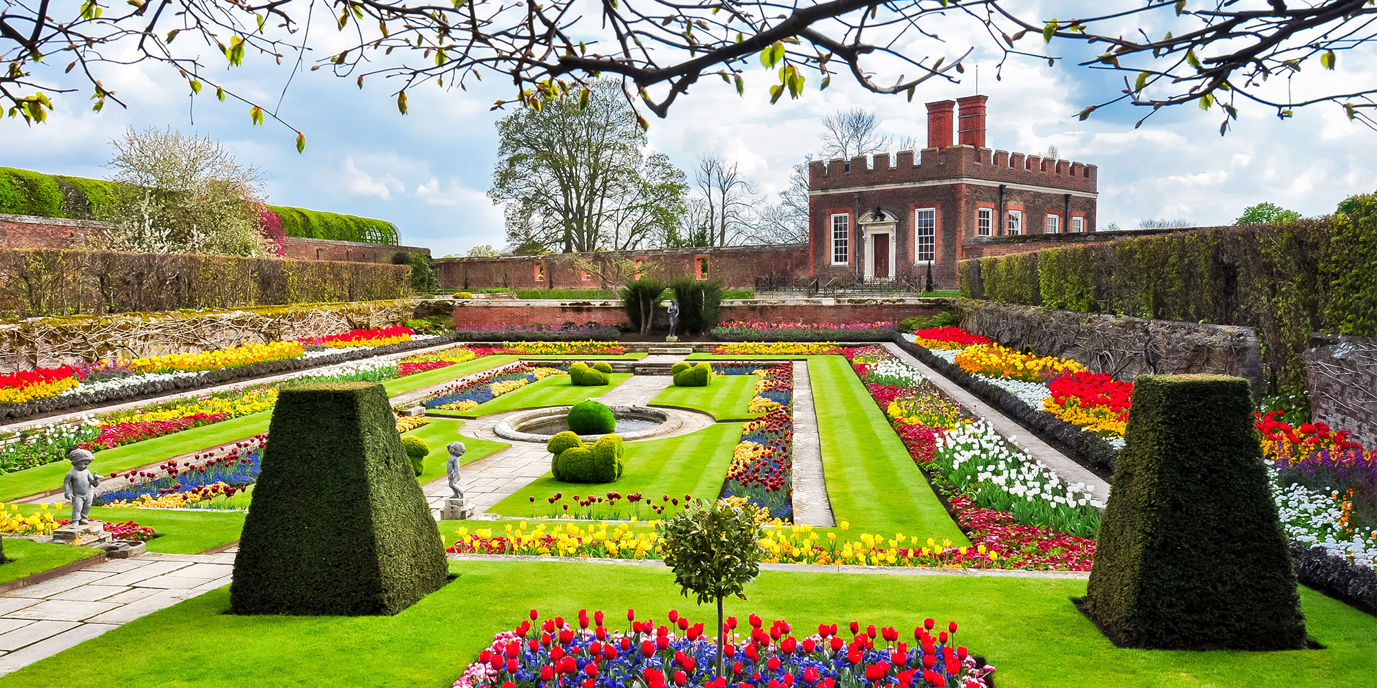 Hampton Court Palace
