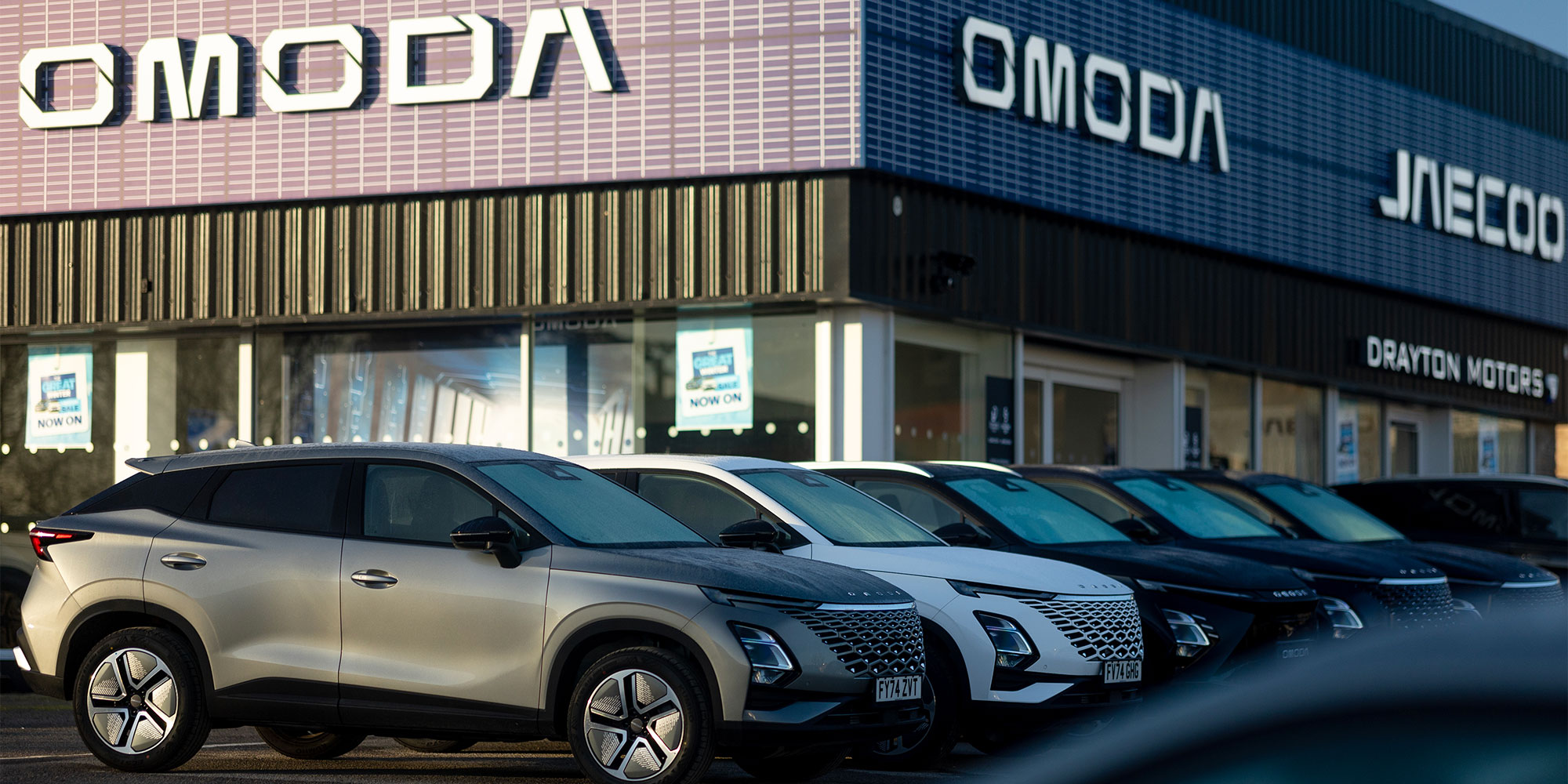 An Omoda/Jaecoo dealership, with Omoda 5 cars for sale