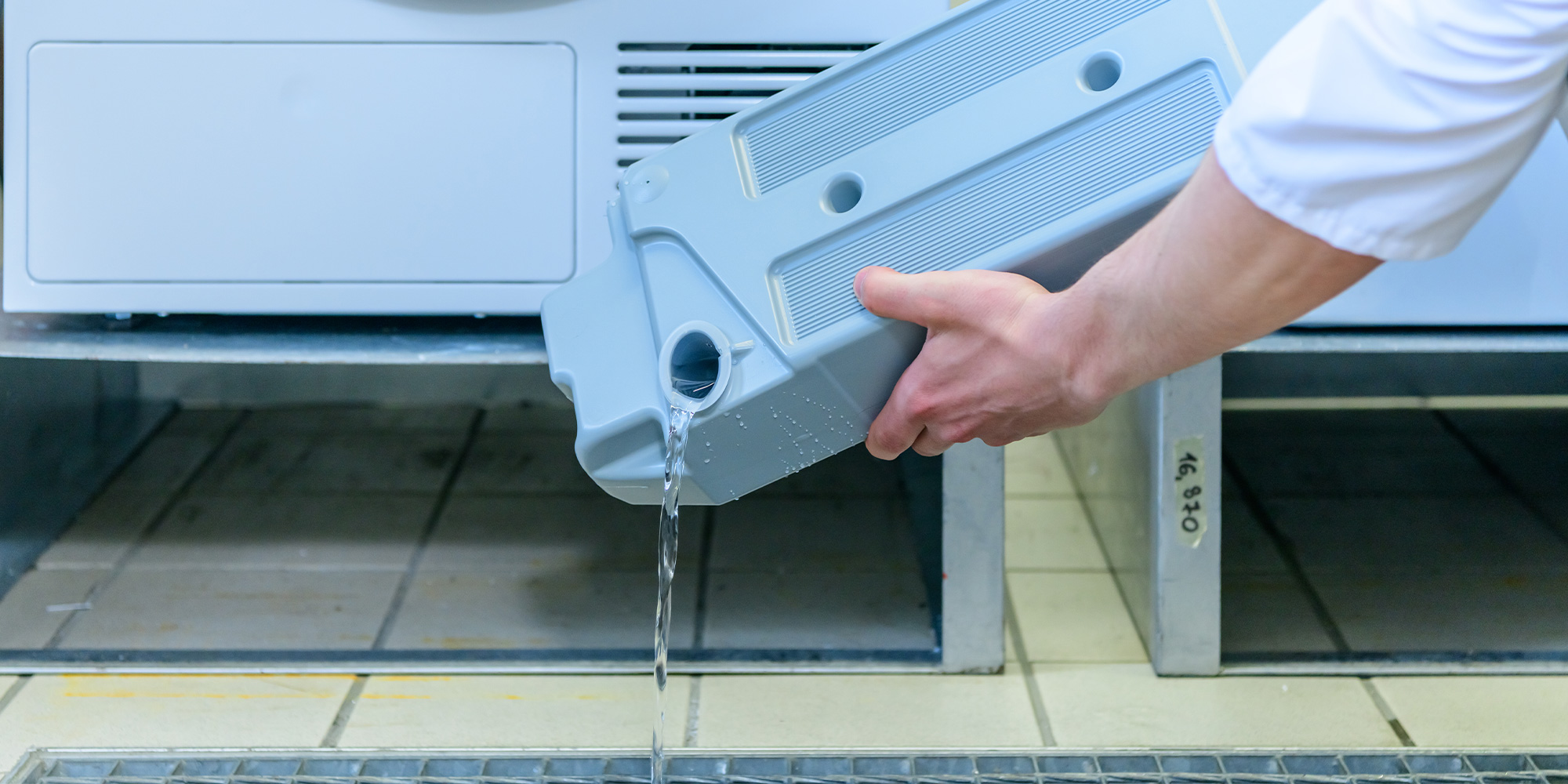We score tumble dryers on several ease-of-use characteristics, including how easy it is to empty the water tank