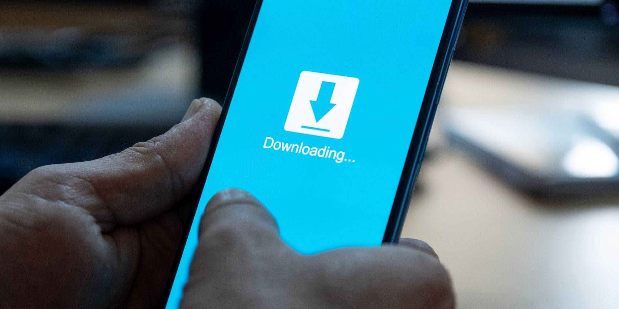 'Downloading' screen