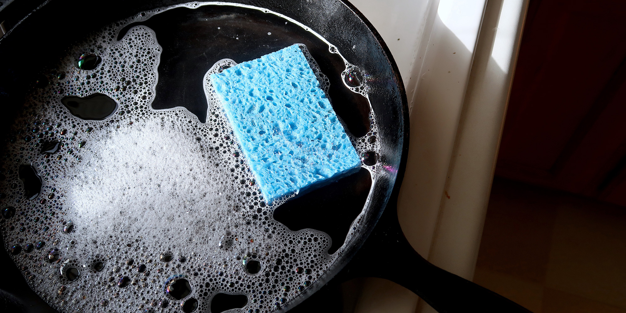 Cleaning a cast iron pan