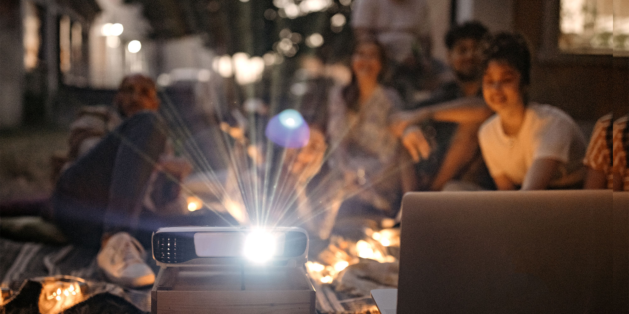 Outdoor projector