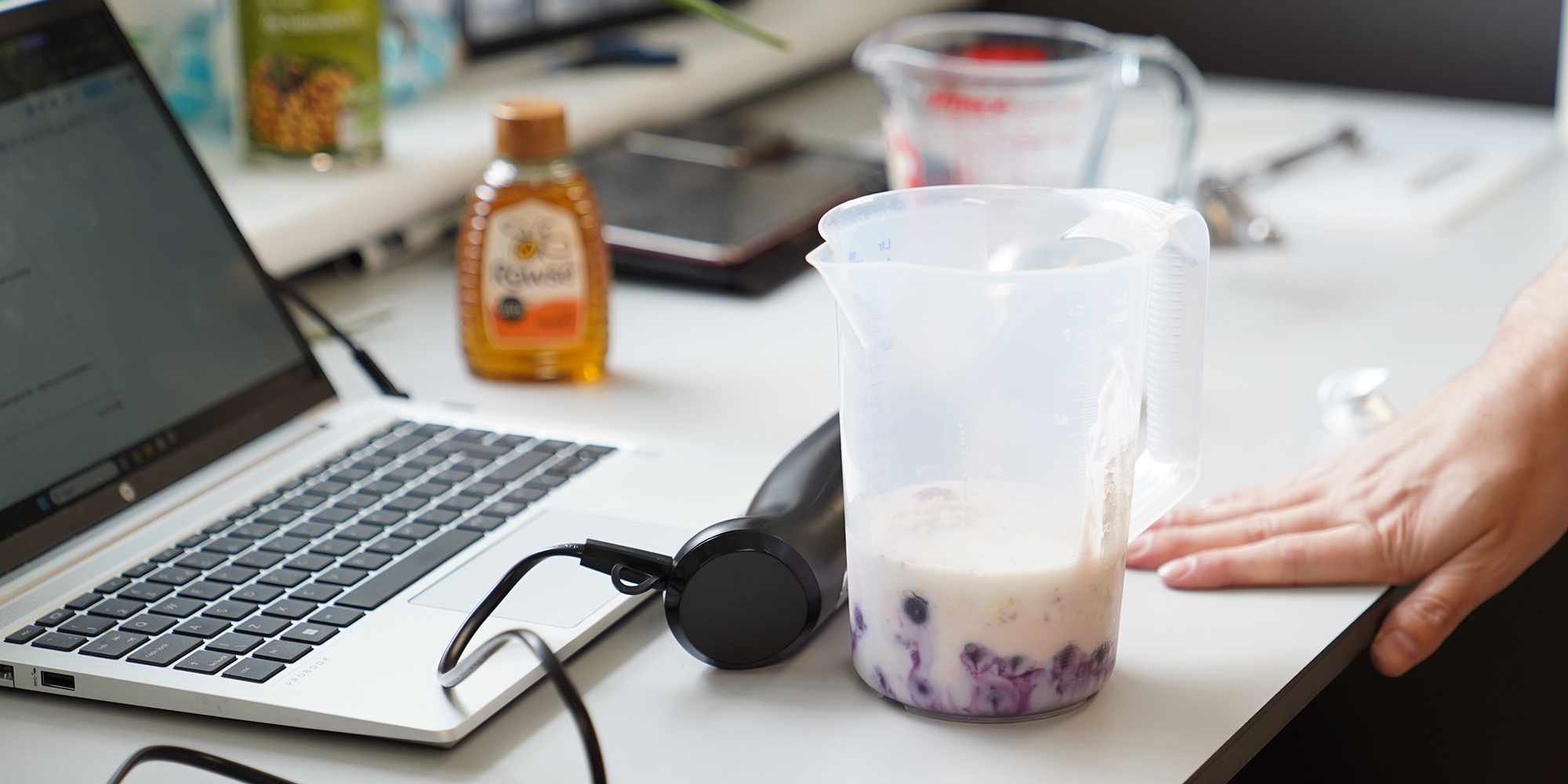 testing shot of hand blender testing