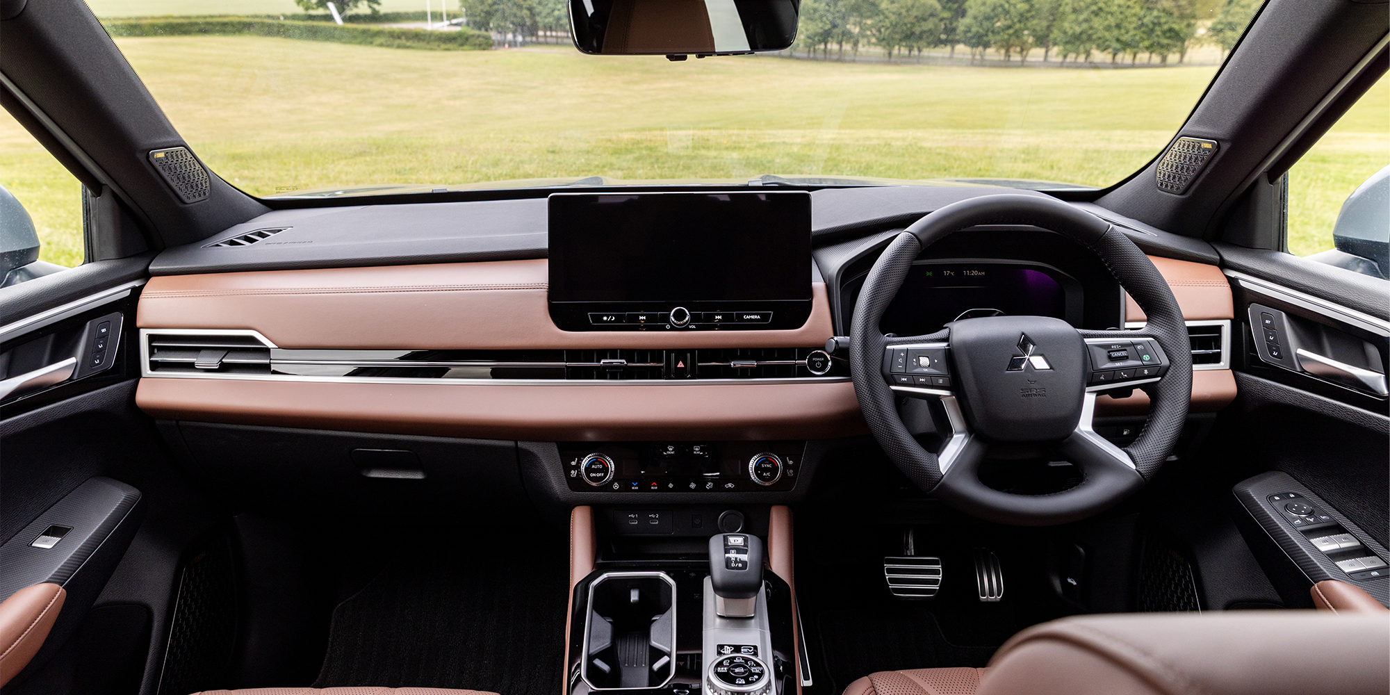 Mitsubishi Outlander PHEV interior