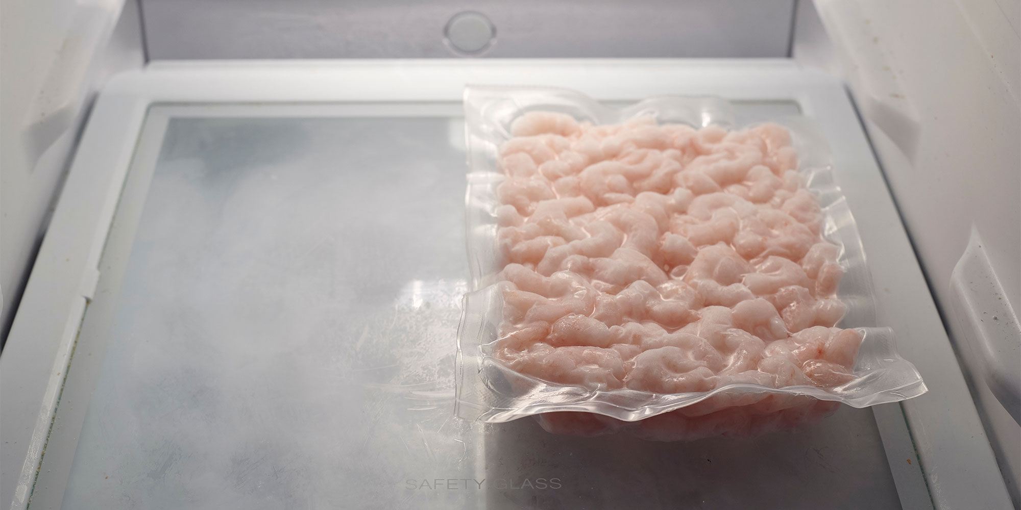 Food defrosting in a fridge