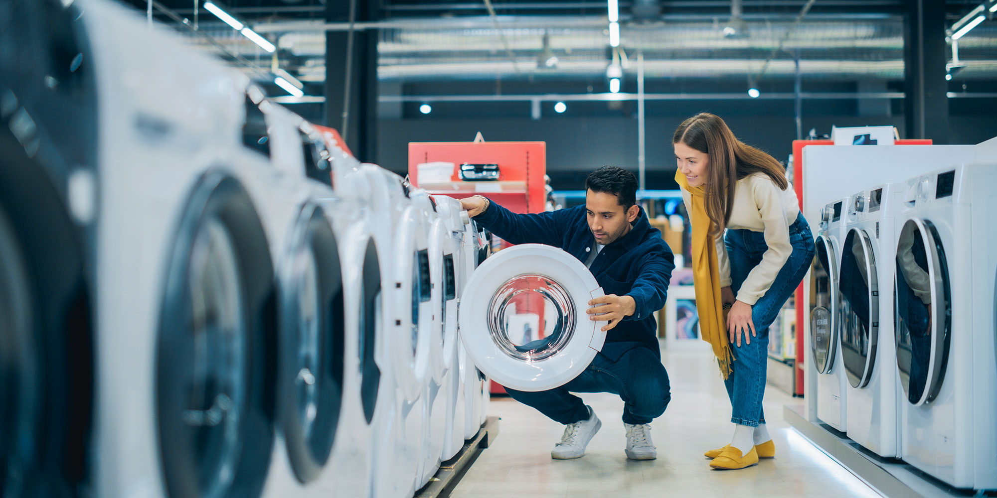 People buying a washing machine