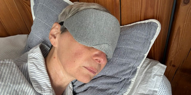 Using a sleep mask