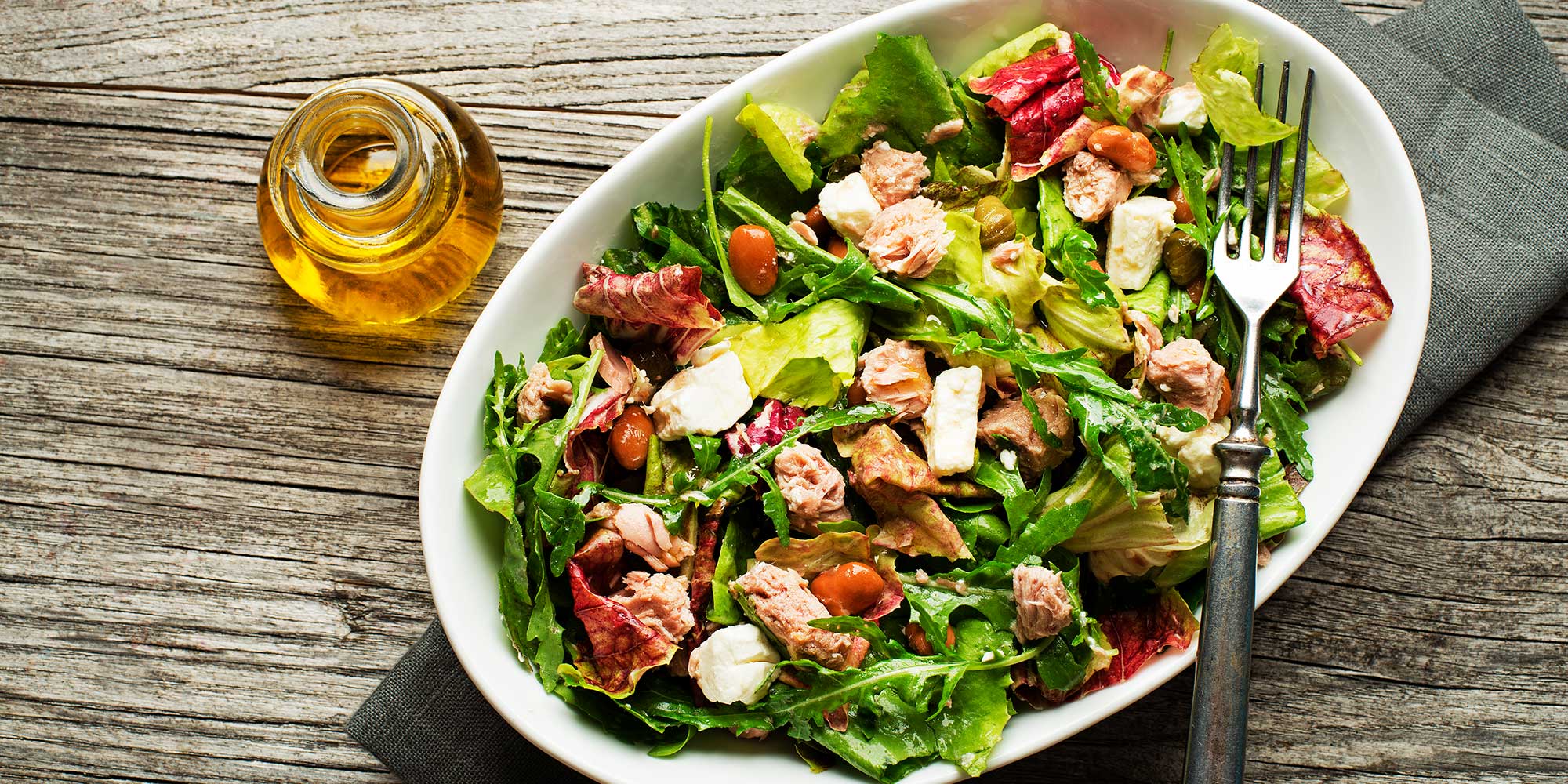 Tuna salad with beans and feta