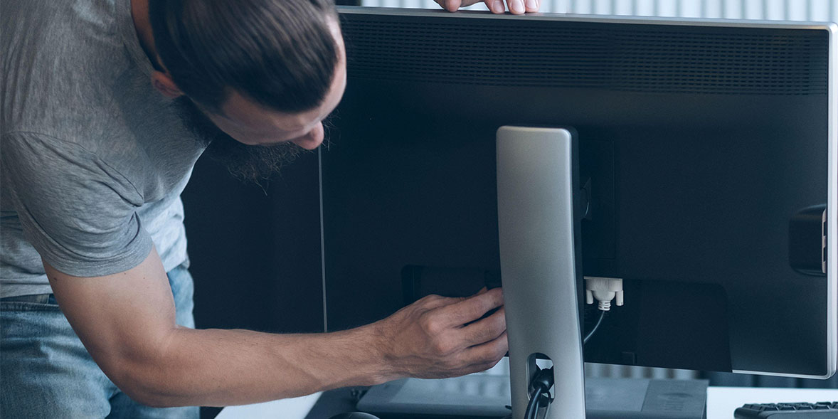 Connecting a PC to a computer monitor