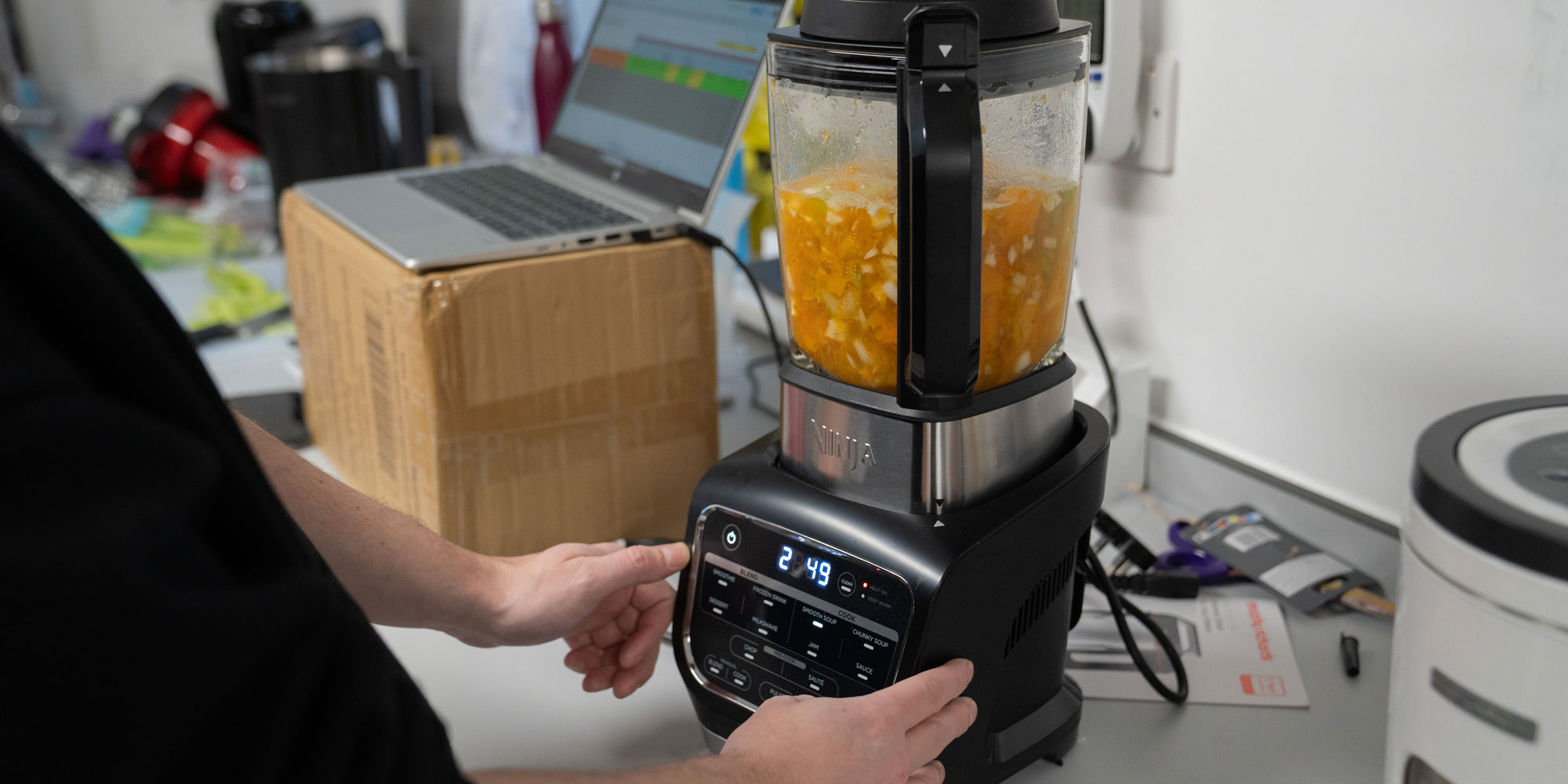 testing picture for best soup maker test