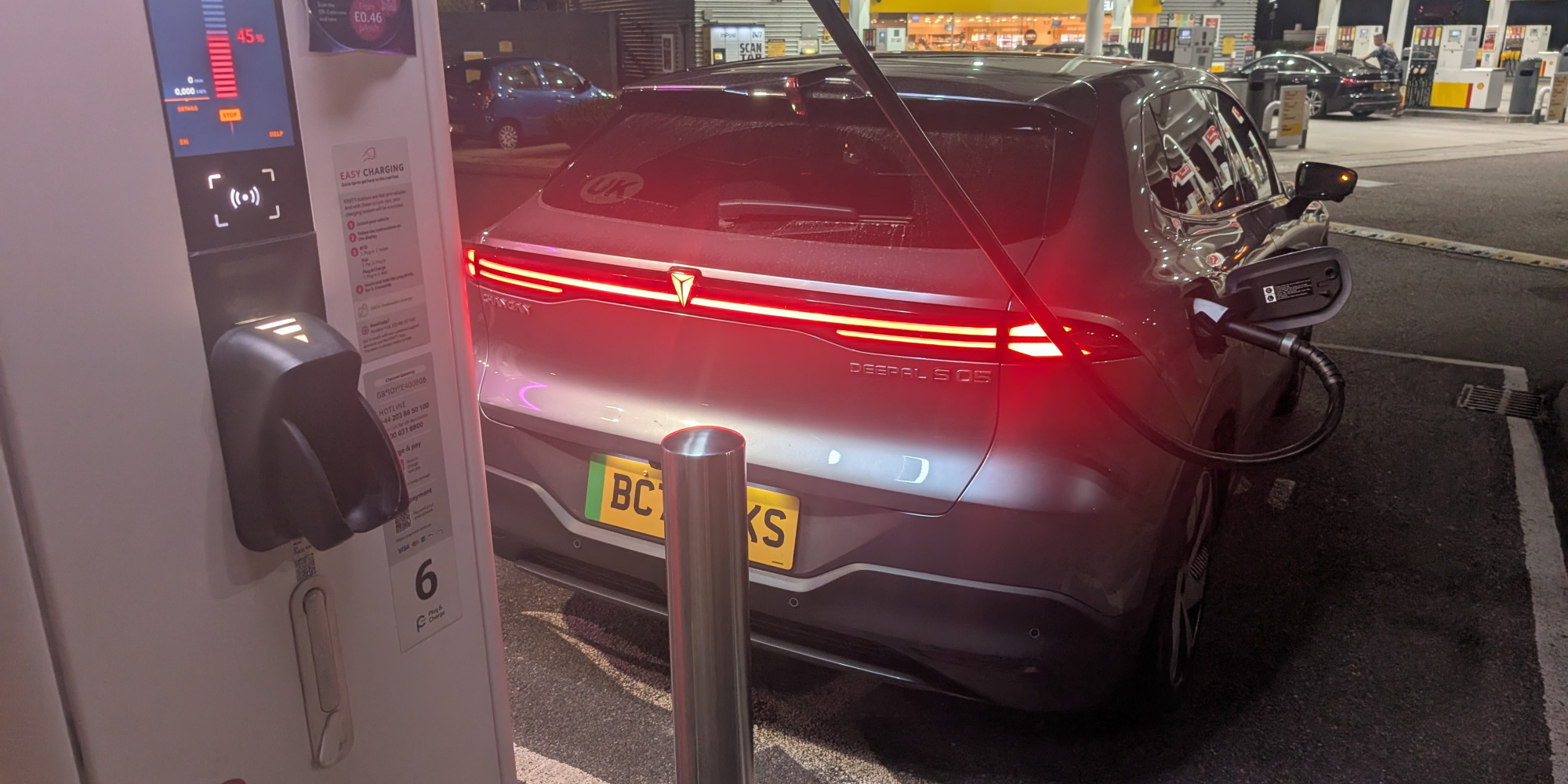 Changan Deepal S05 charging at night