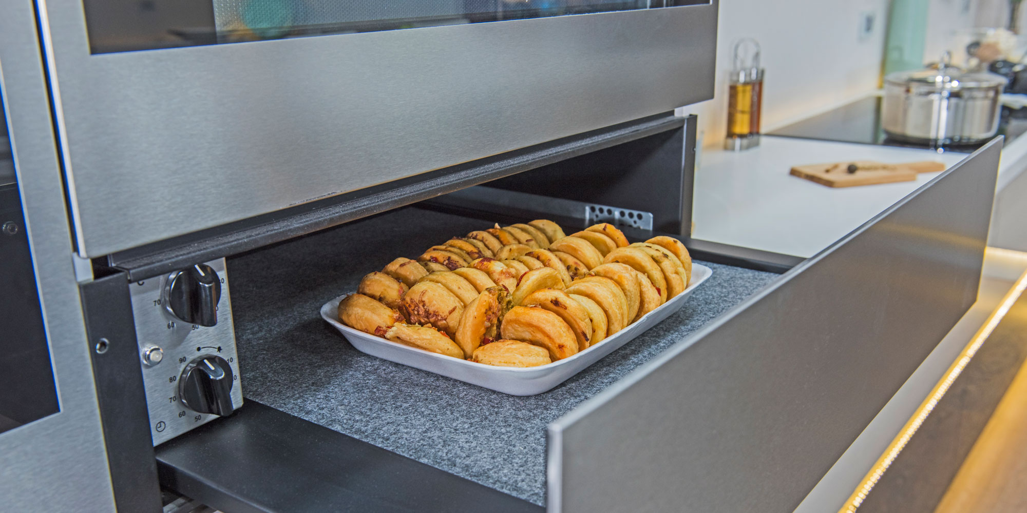 Oven heating drawers