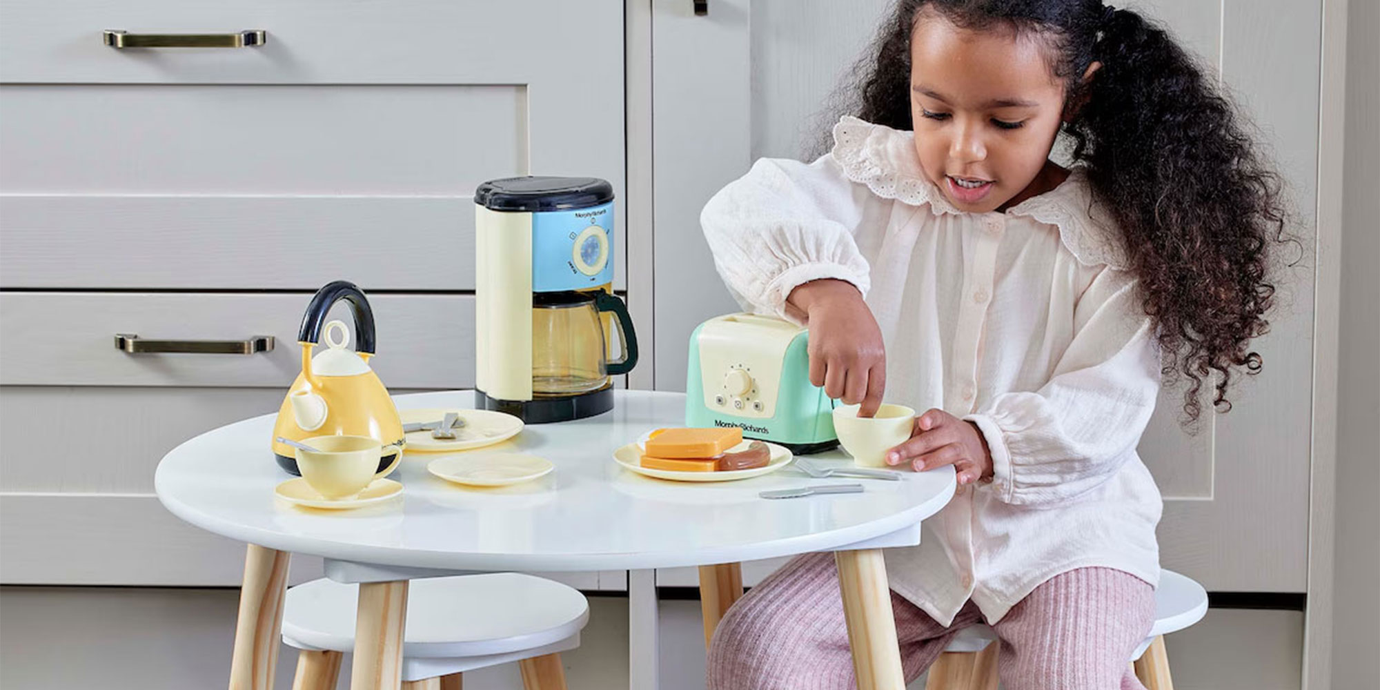 Morphy Richards breakfast set