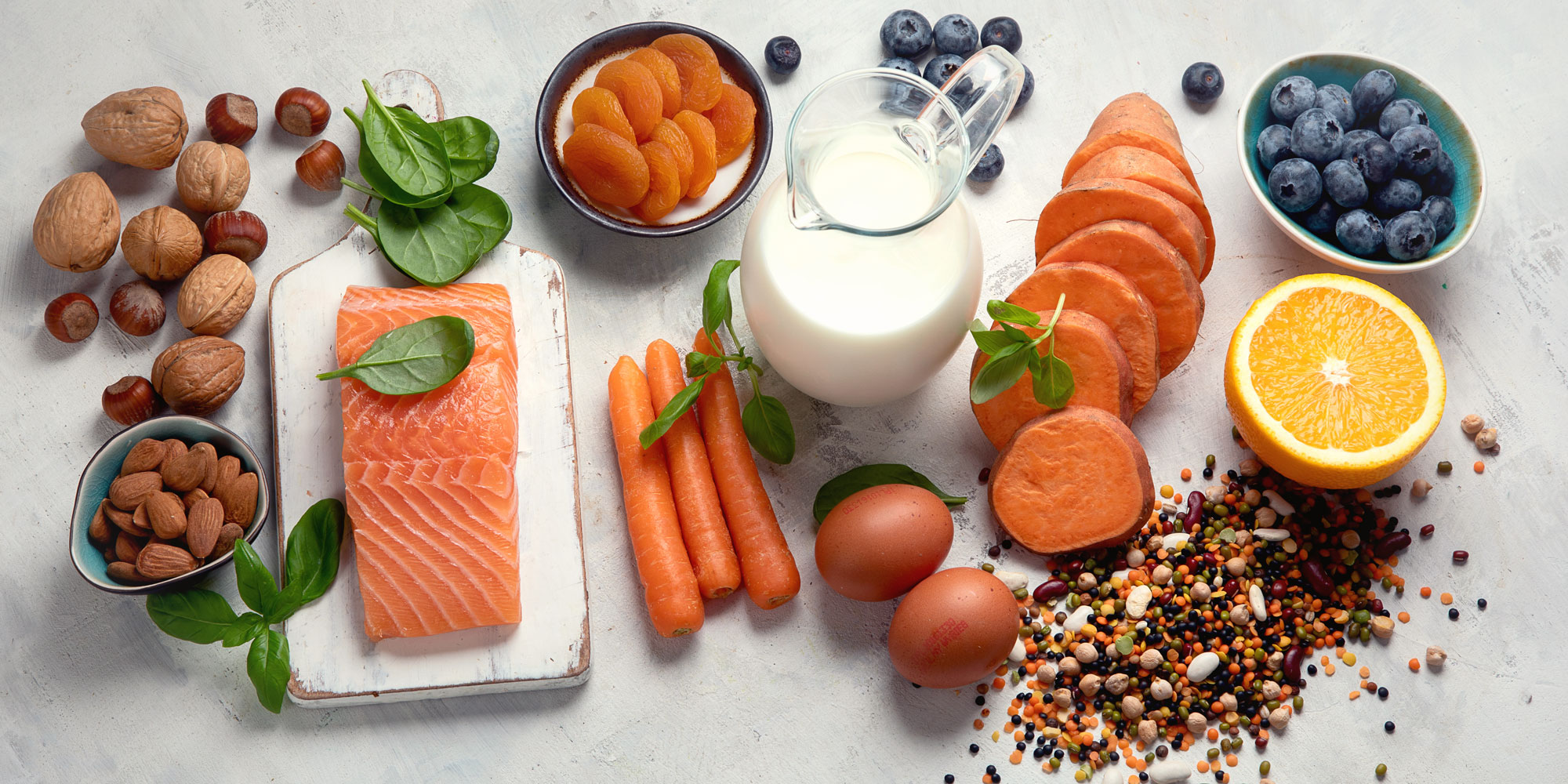 Food that is good for eye health, including salmon, carrots, blueberries and eggs