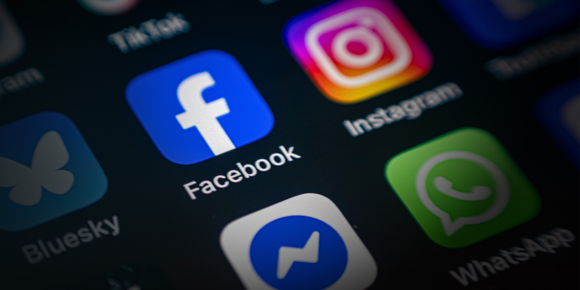 Screenshot of Meta ads Facebook, Instagram and WhatsApp