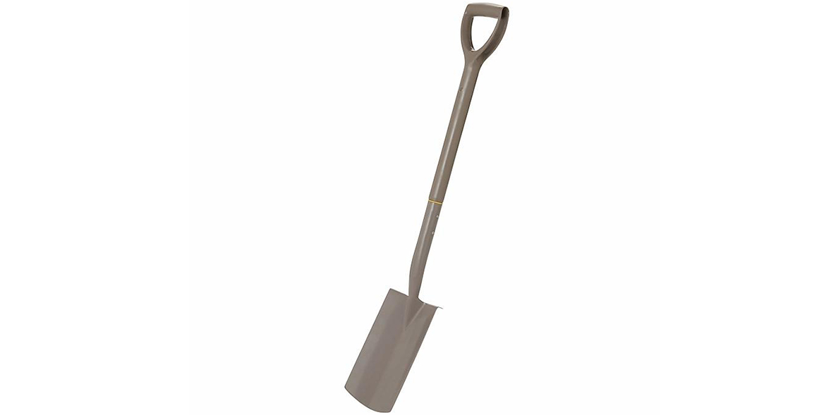 Best Garden Spades Is a wooden handle better than a plastic handle