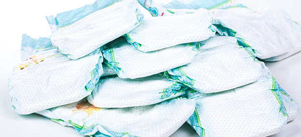 Used pile of diposable nappies 437154