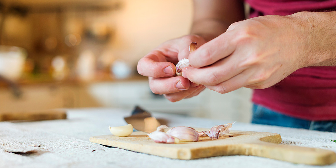 Best Garlic Presses what's the best way to peel a garlic clove? Which?