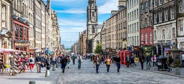 Edinburgh high street 484390