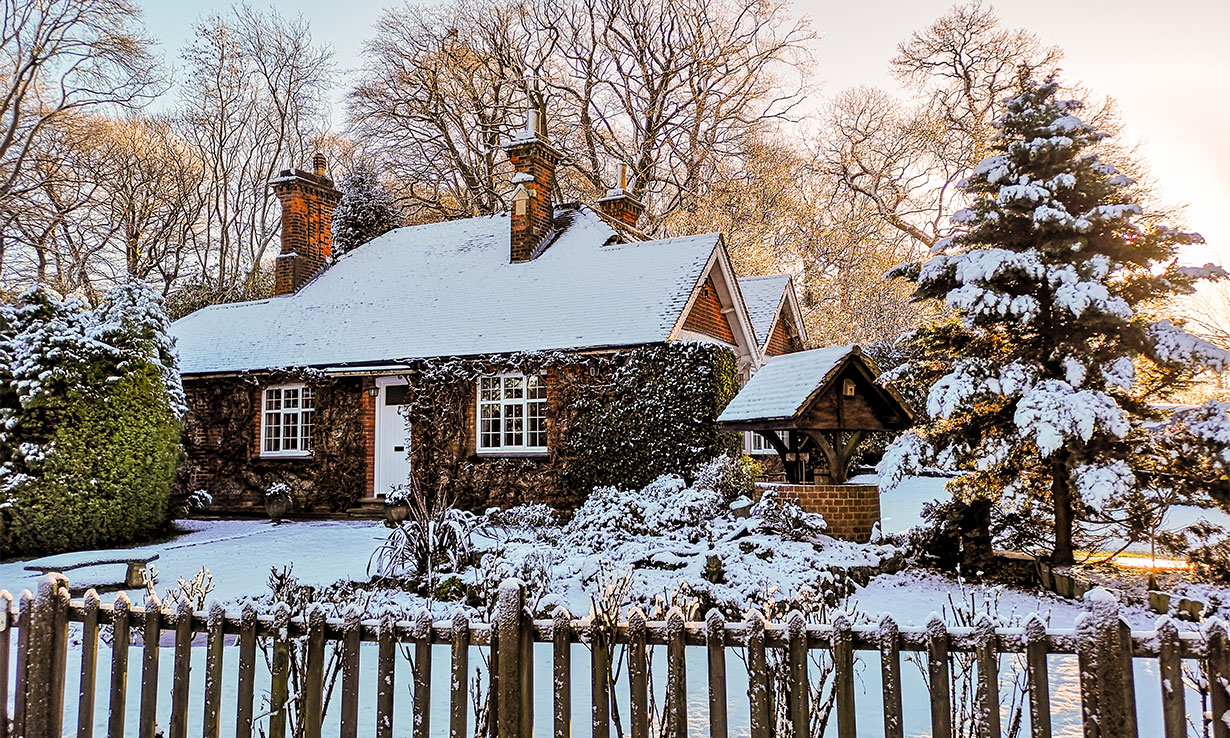 English Christmas cottage